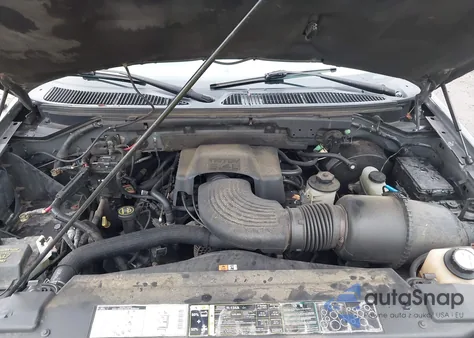 2002 Ford F-150 Lariat/Xlt from USA, damaged, VIN 1FTRW07L62KB56301